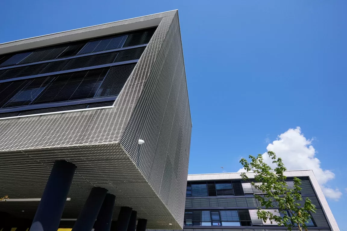 Slunolamy <br>a stínicí prvky