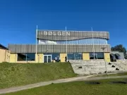 Fasádní prvky budovy bazénu